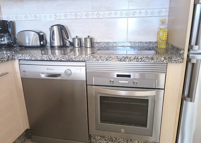 Marjon - The Views, Gigantes Apartament *