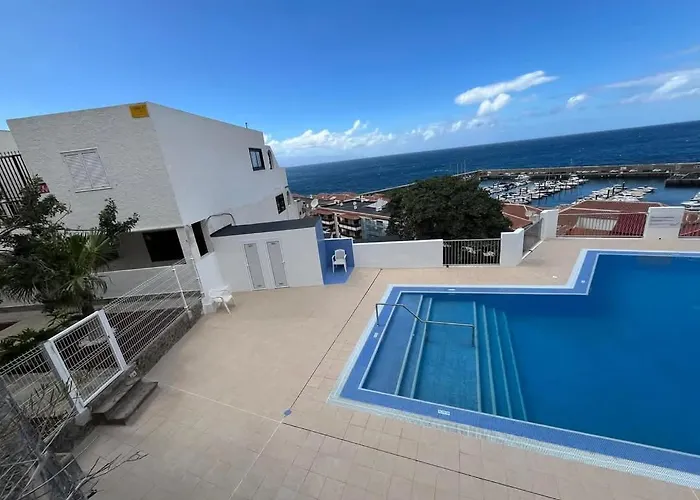 Marjon - The Views, Gigantes Acantilado de los Gigantes